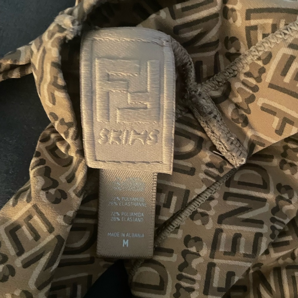 FENDI X SKIMS SCOOP BRALETTE - Picture 3 of 3